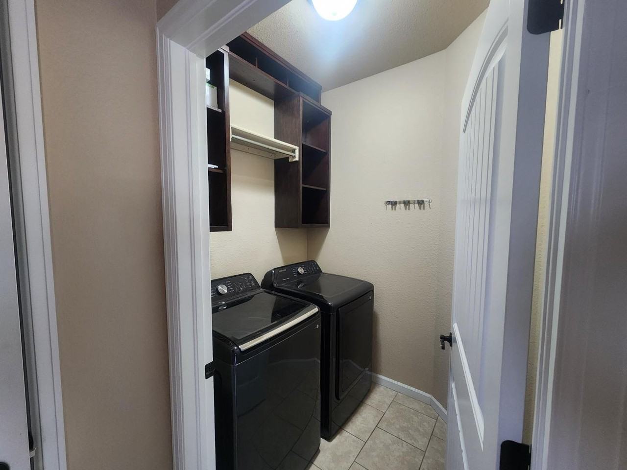 3170 Glendam Dr - Photo 7 of 9