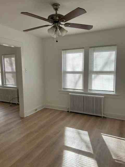 549 South St - Photo 4 of 12