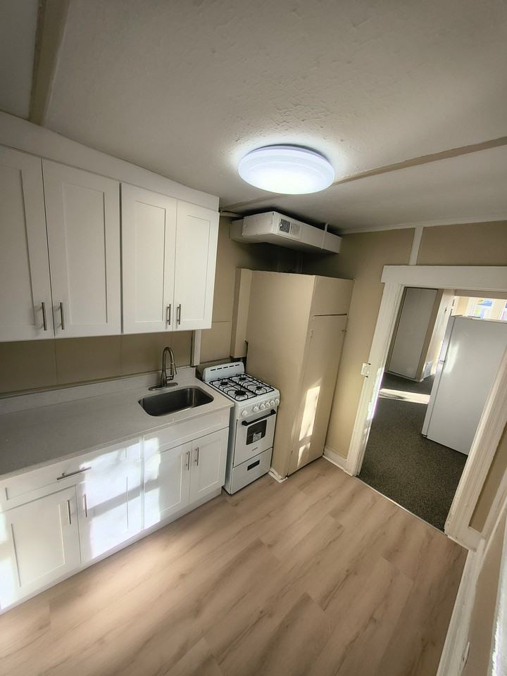 321 Fisher Ave #2 - Photo 3 of 9