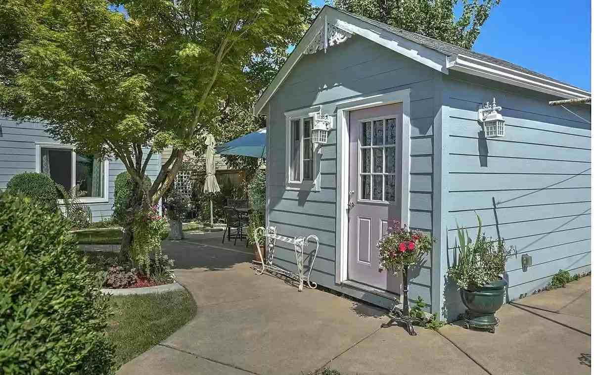 10413 Ne 86th Ave - Photo 4 of 10