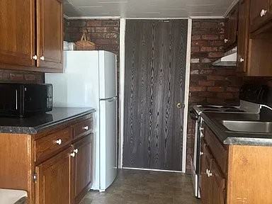 30 Sherwood Acres Rd #B - Photo 5 of 10