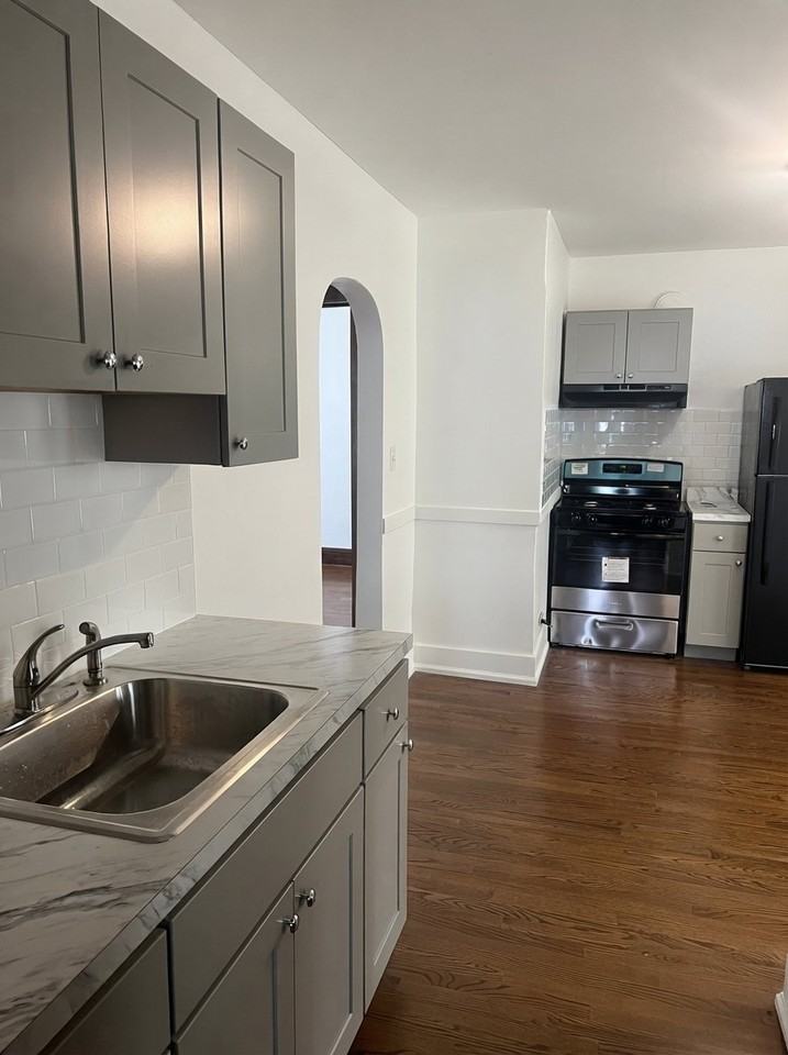 50 Stonington St #1 - Photo 5 of 12