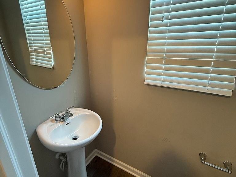 2034 Shadow Creek Blvd - Photo 2 of 10