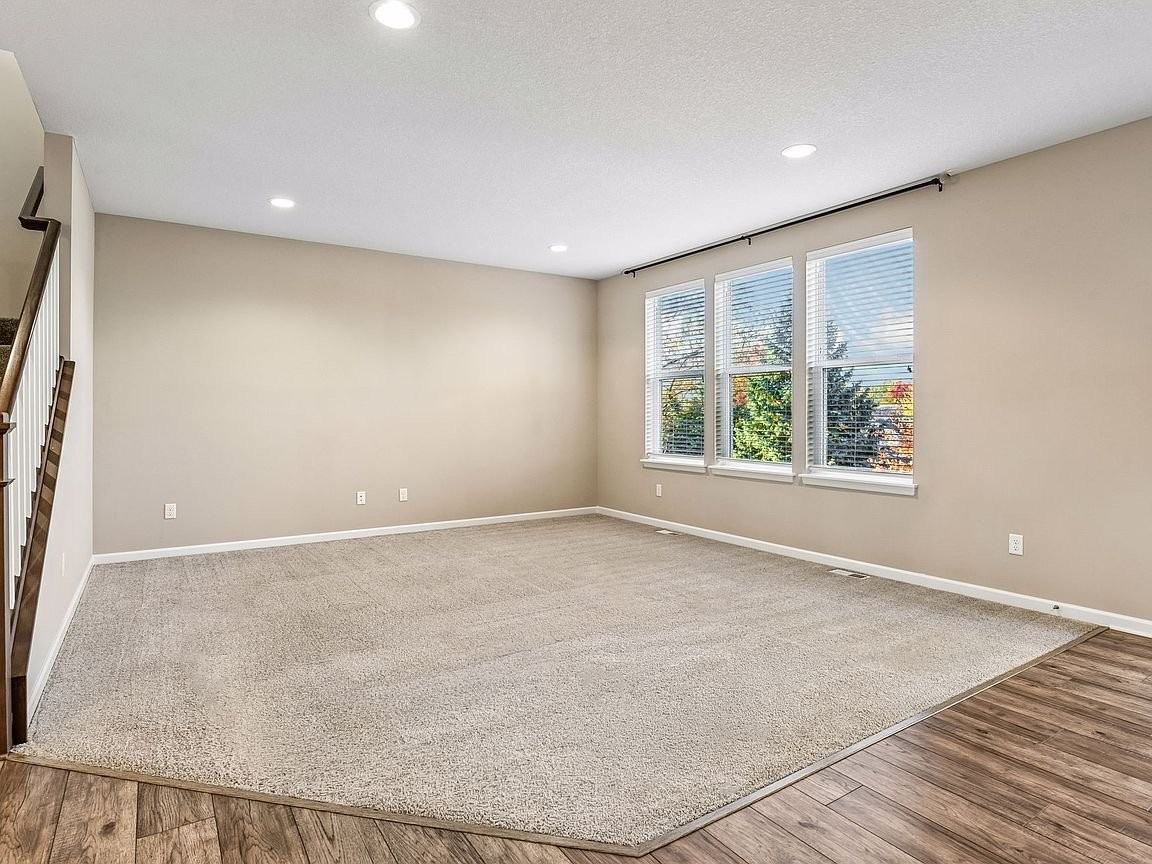 13784 56th Pl N - Photo 4 of 7