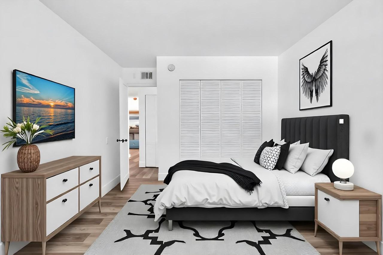 801 Swavenue #15 - Photo 7 of 13