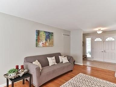 421 Brooktree Dr - Photo 6 of 11