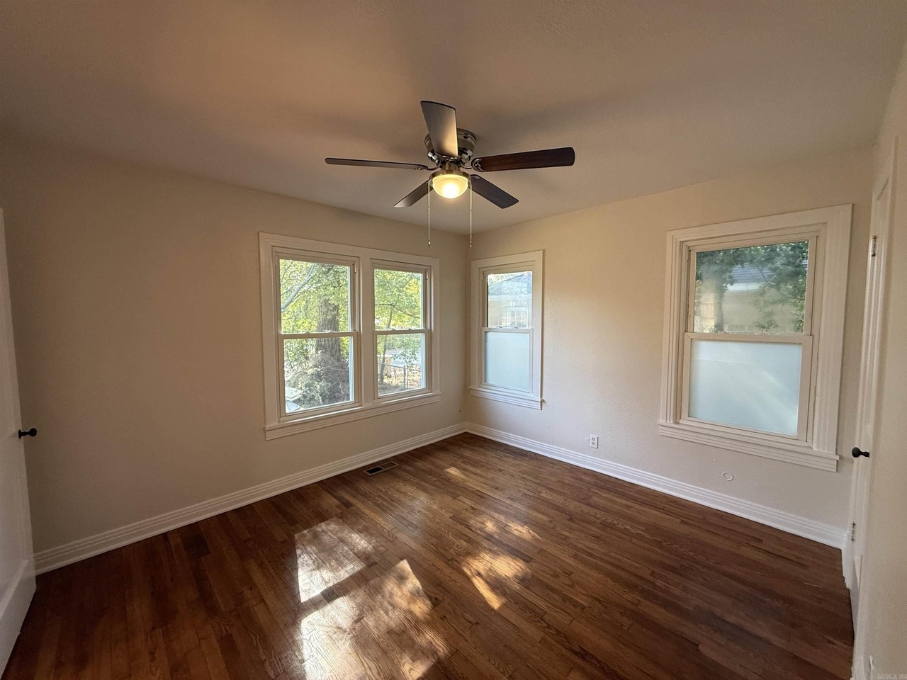 120 South St - Photo 6 of 18