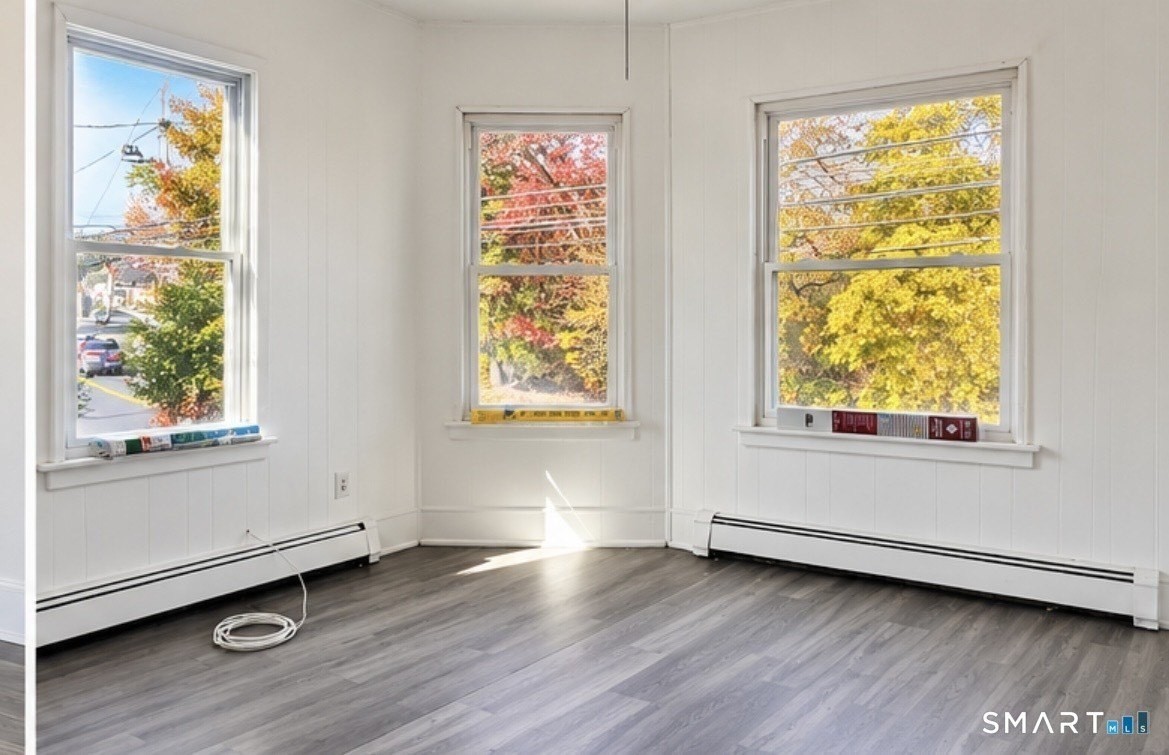 2086 E Main St - Photo 5 of 5