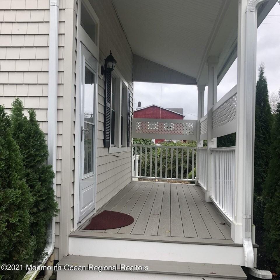497 Sycamore Ave - Photo 4 of 25