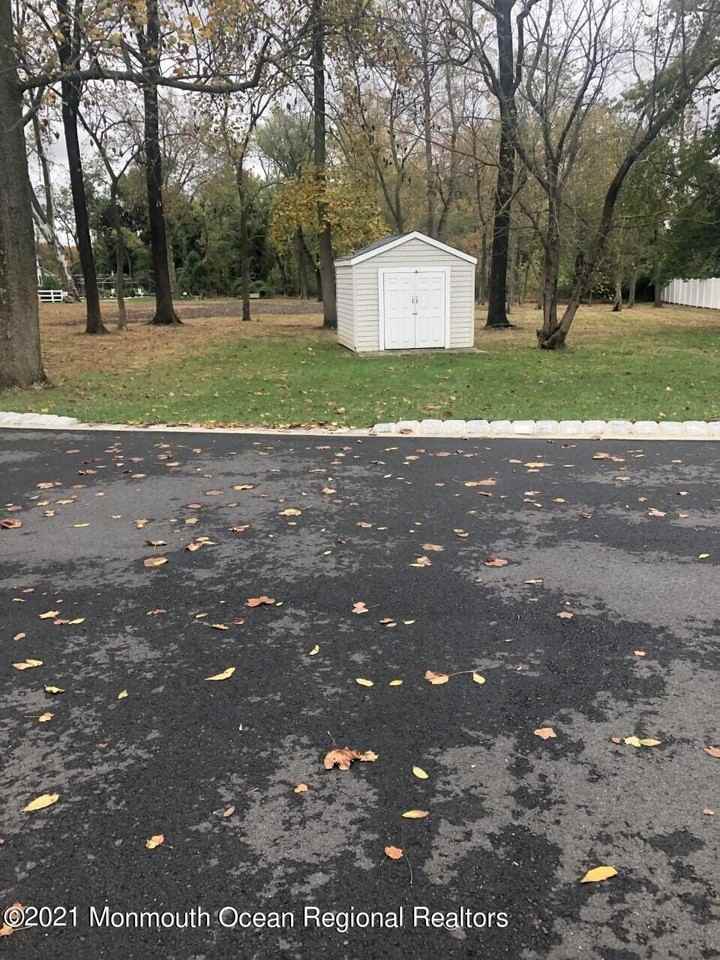 497 Sycamore Ave - Photo 6 of 25