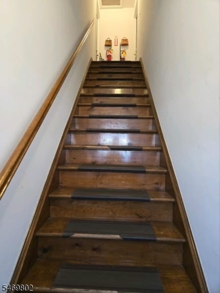 200 Newark Pompton Tpke - Photo 3 of 9