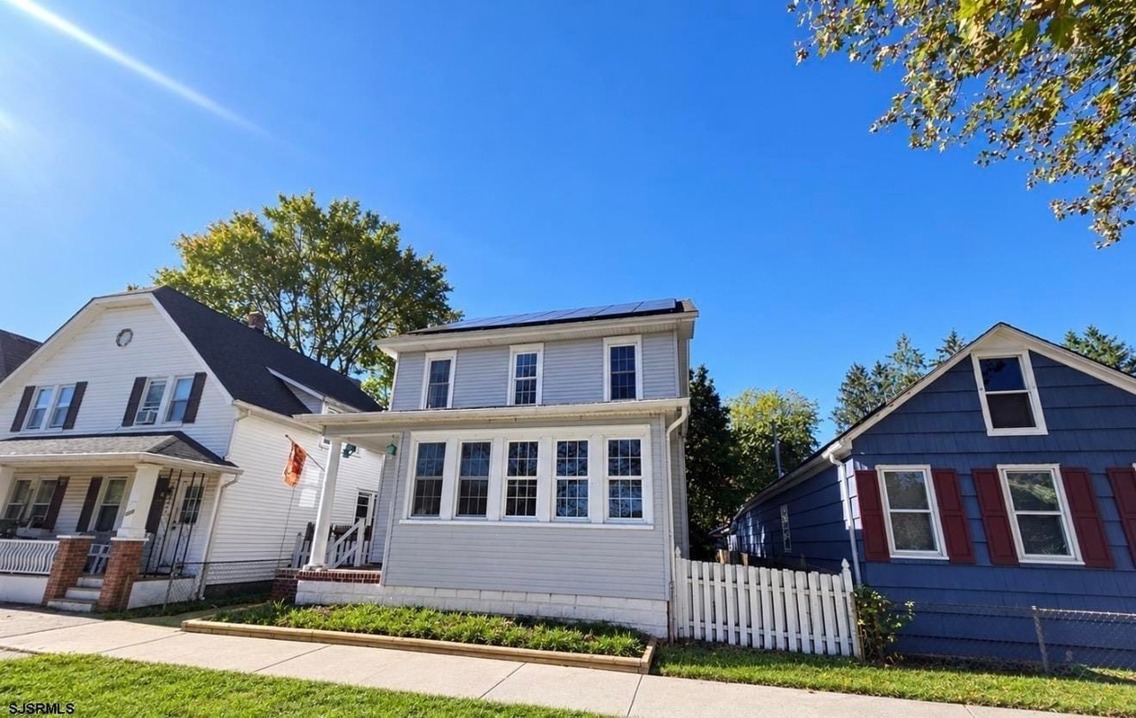 335 Buffalo Ave - Photo 5 of 13