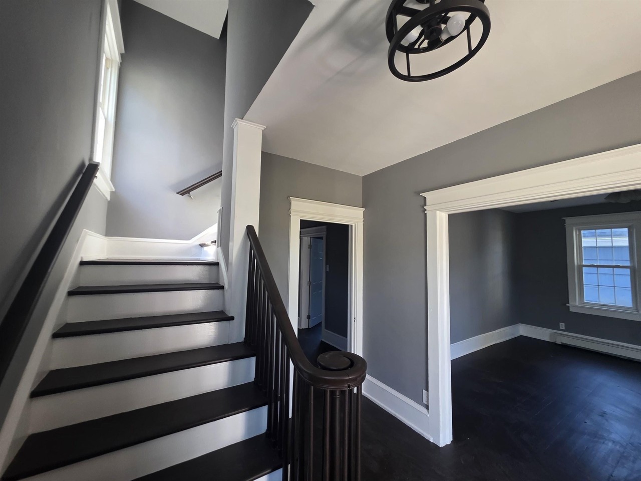 335 Buffalo Ave - Photo 6 of 13