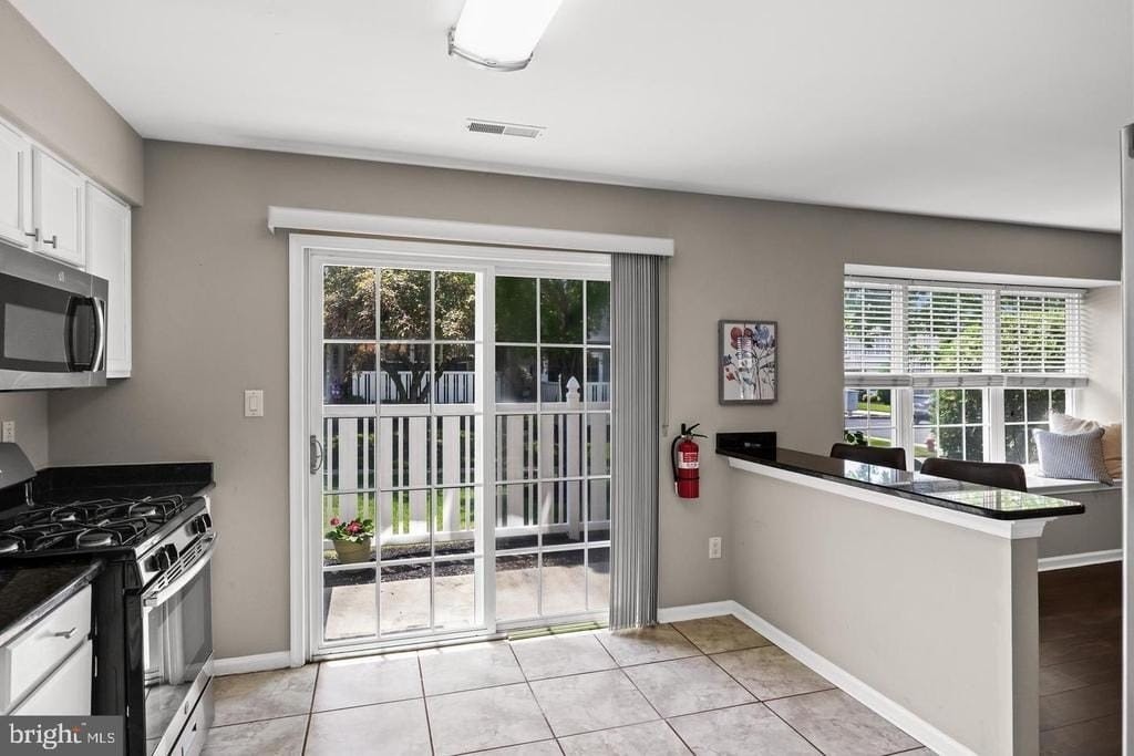 2301 Gramercy Way - Photo 6 of 14