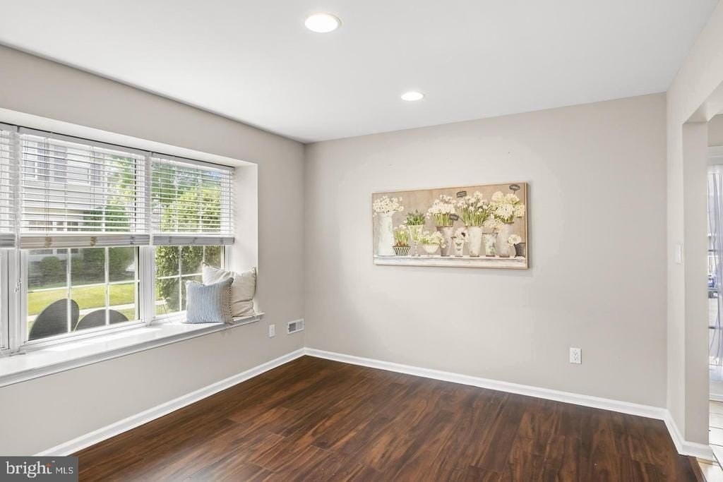 2301 Gramercy Way - Photo 7 of 14