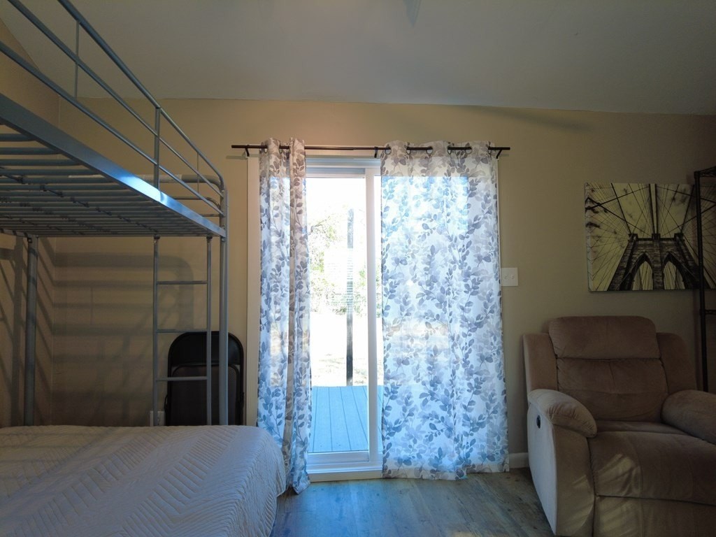 723 Quinlan St - Photo 5 of 13