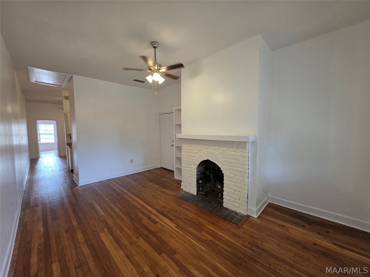 1012 Magnolia Curv #D - Photo 4 of 19