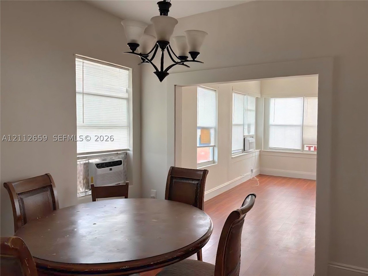 412 N Dixie Hwy - Photo 2 of 11