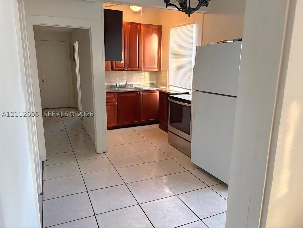 412 N Dixie Hwy - Photo 3 of 11