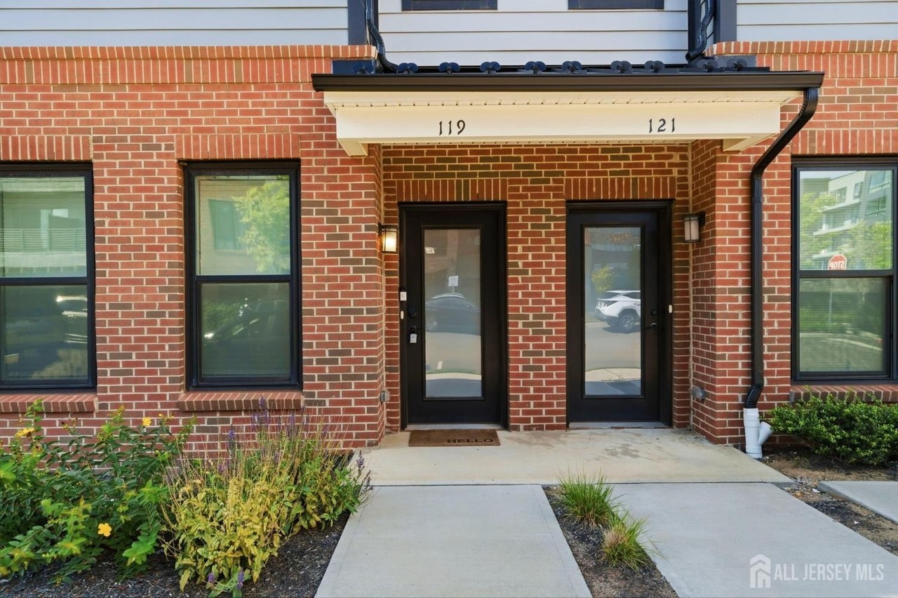 119 Sadie Cir - Photo 3 of 32