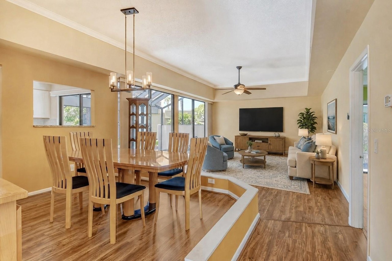 2517 Glebe Farm Close #H2 - Photo 6 of 50