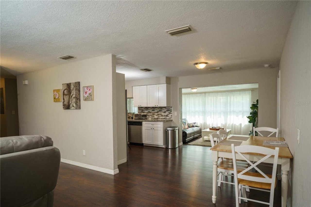 1759 Thames St - Photo 2 of 15