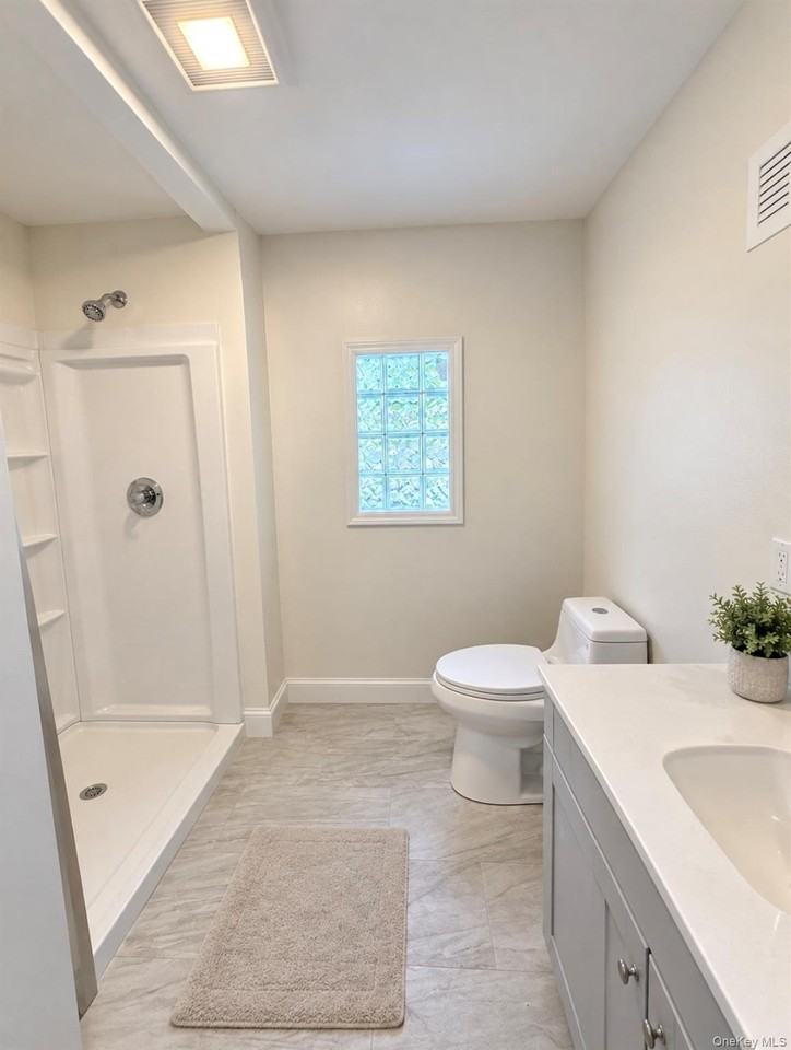 185 S Plank Rd - Photo 5 of 12