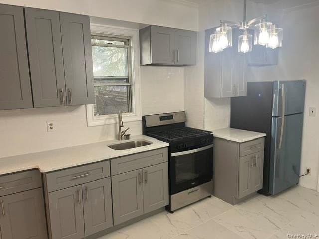 9219 91st Ave - Photo 2 of 9