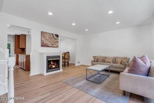 2 Roslyn Dr - Photo 1 of 1