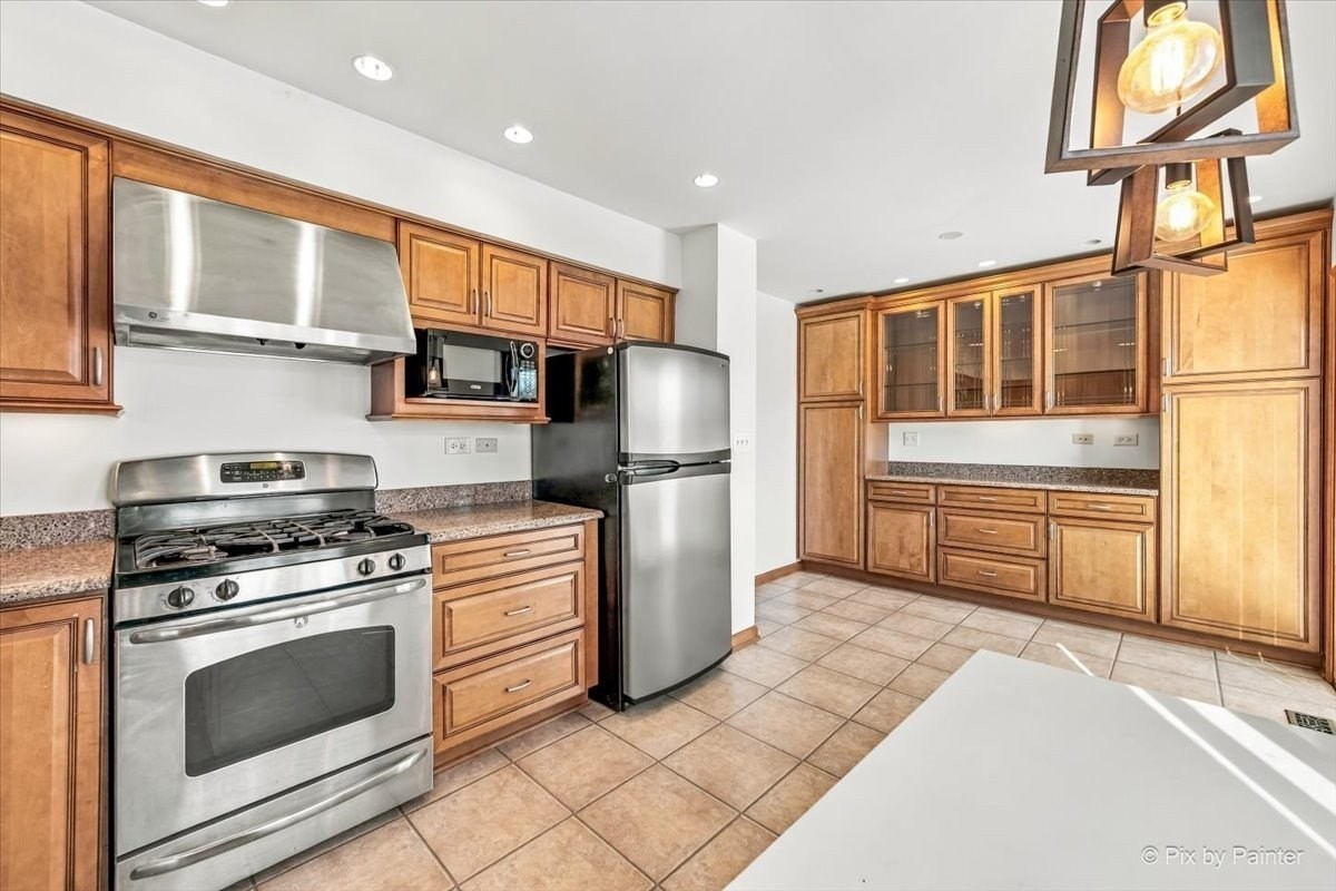 1901 Richmond Ct #1901 - Photo 4 of 24