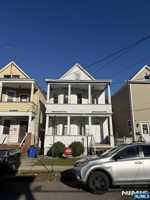 featured image of 164 Cambridge Ave #2