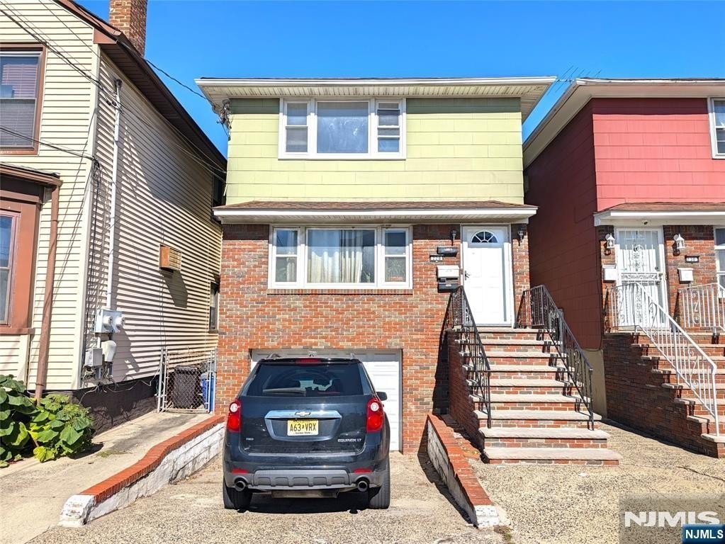 228 Cleveland Ave - Photo 2 of 14