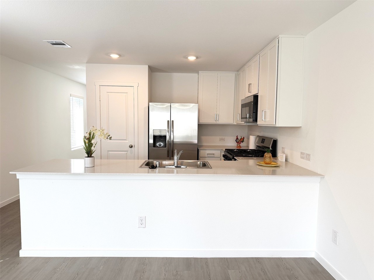 2557 Guineas Ln - Photo 6 of 27