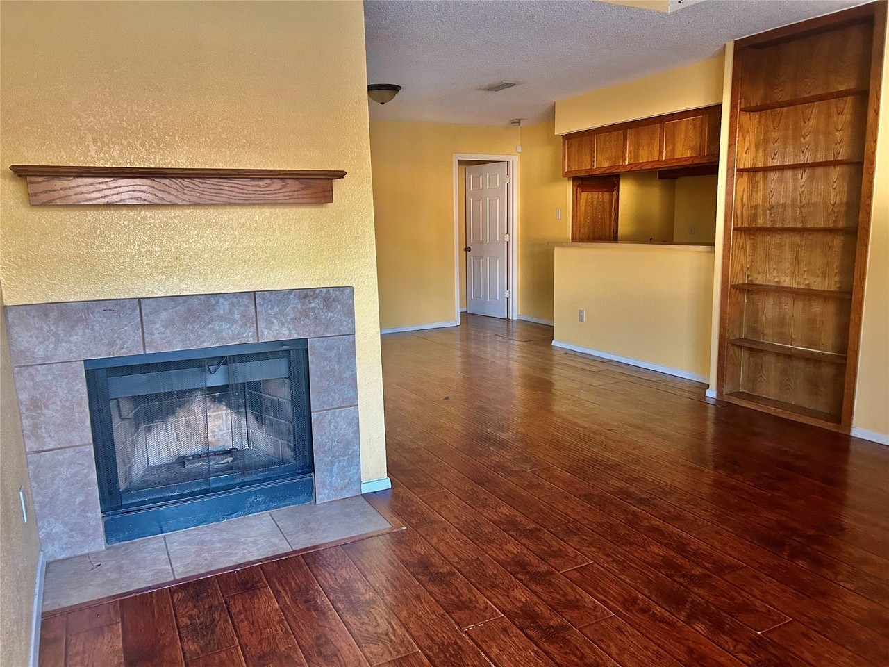 2310 Miguel Ln - Photo 4 of 13