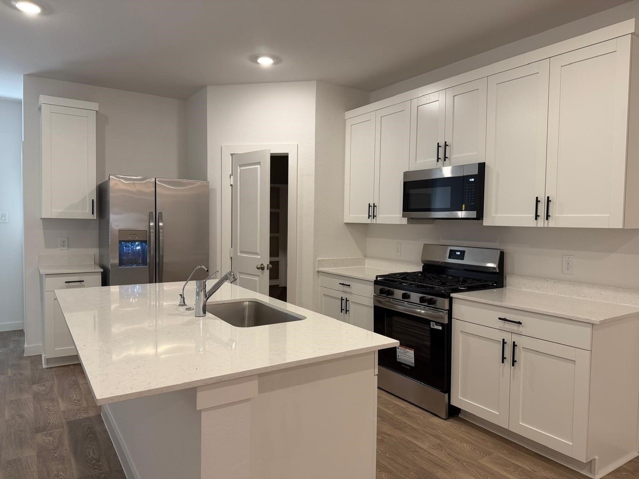 1038 Garnet Rain Cir - Photo 3 of 3