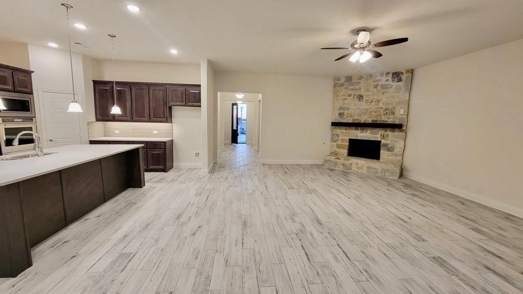 16917 Eastbrook Dr - Photo 6 of 23