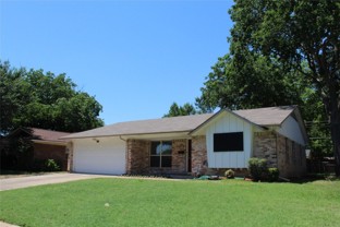 418 Lexington Ln - Photo 1 of 1