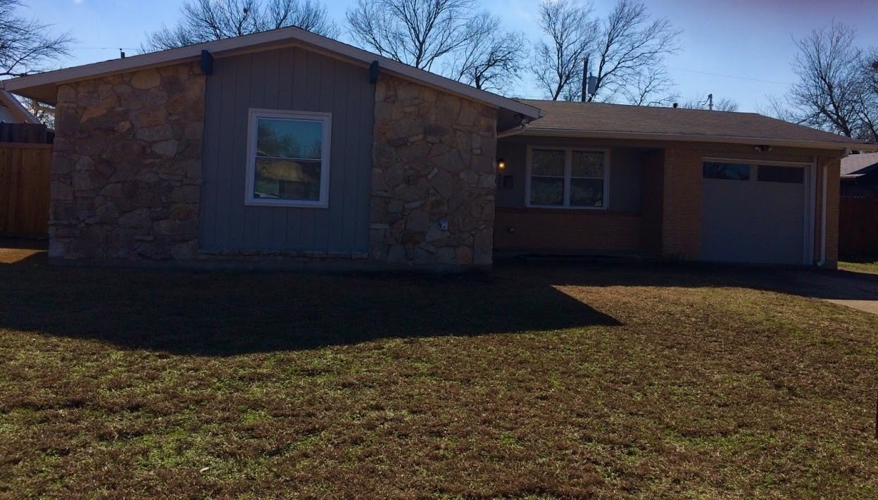 923 Wateka Way - Photo 2 of 15