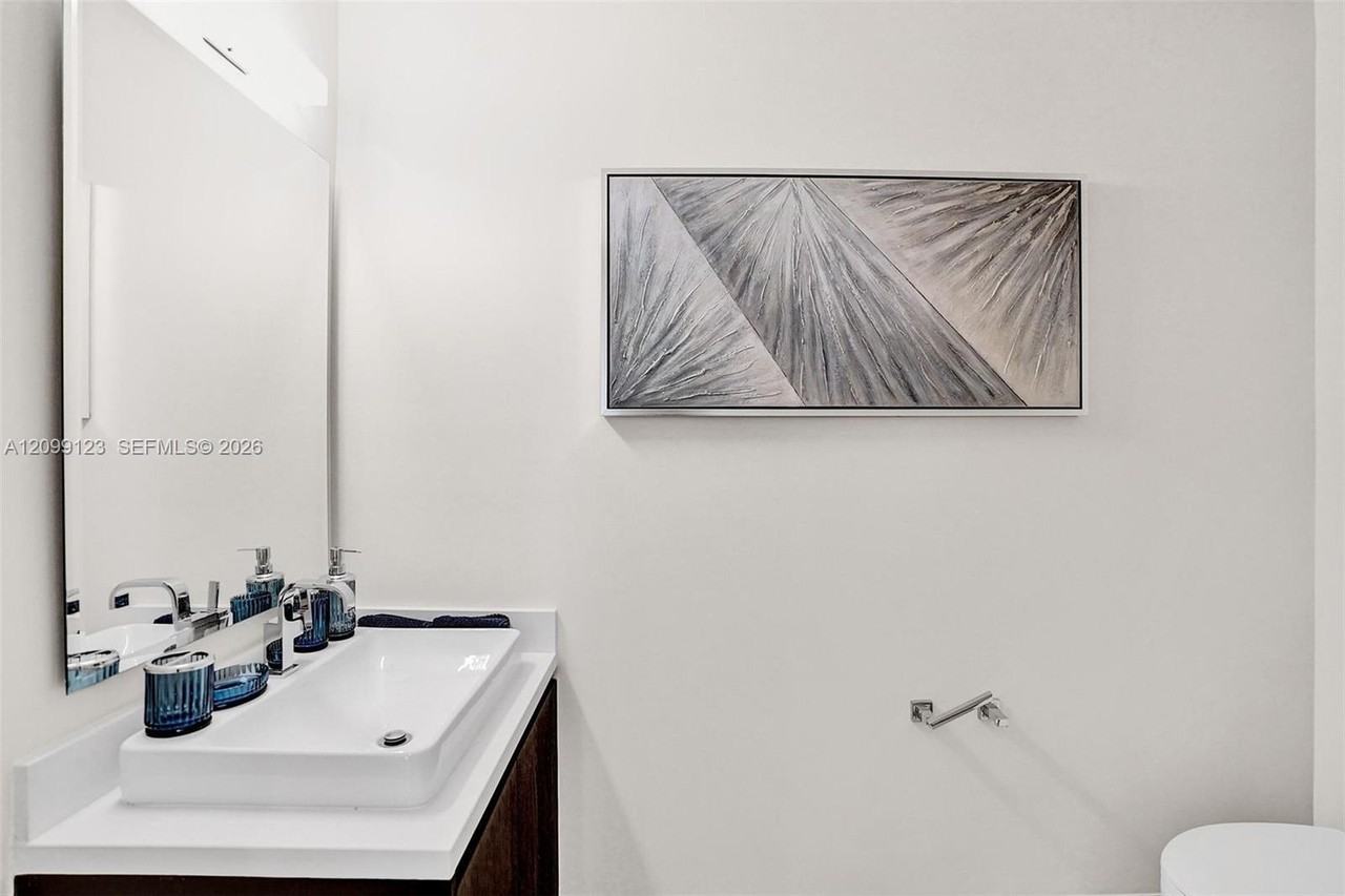 3040 N Ocean Blvd #103 - Photo 6 of 8