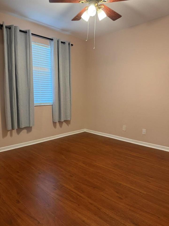 10174 Plum St - Photo 6 of 8