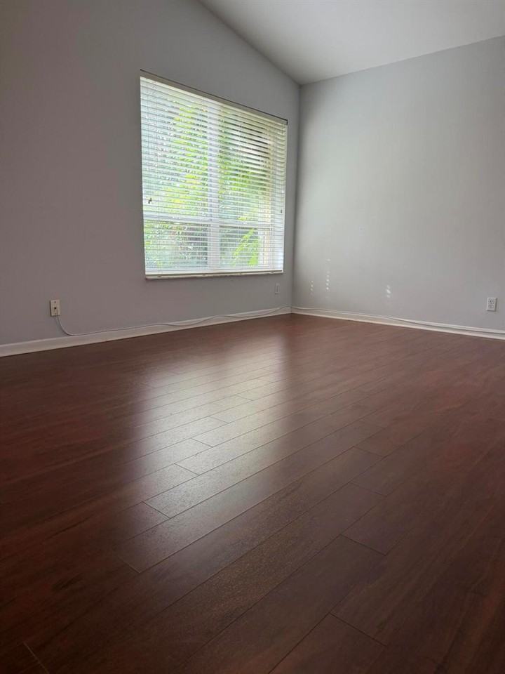 10174 Plum St - Photo 7 of 8