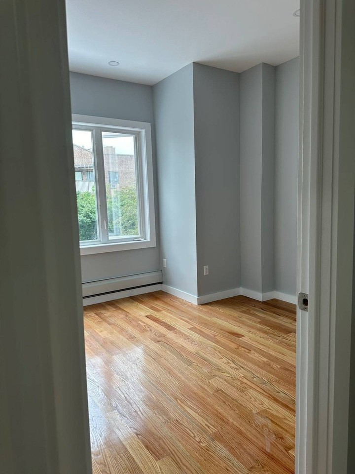 1711 Cropsey Ave #2ndFL - Photo 4 of 7