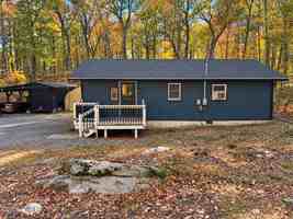 featured image of 1240 Valley Dr
