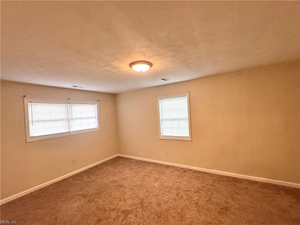 2932 Doris Ave - Photo 6 of 14