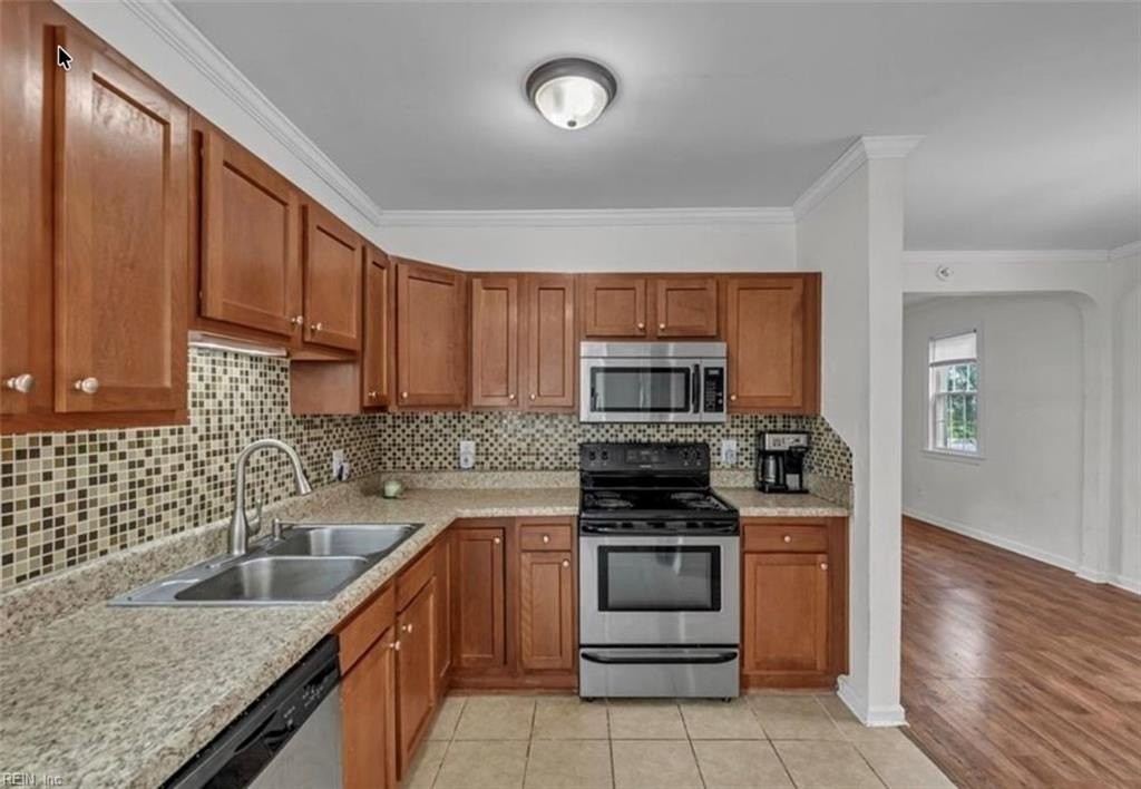 32 Old Fox Hill Rd - Photo 6 of 12