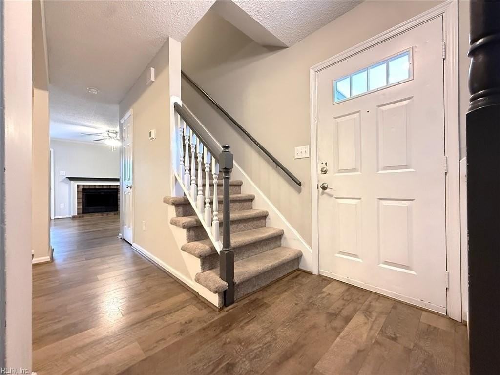 205 Dalebrook Dr - Photo 4 of 30