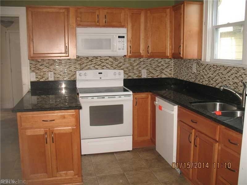 3209 Roanoke Ave - Photo 6 of 7