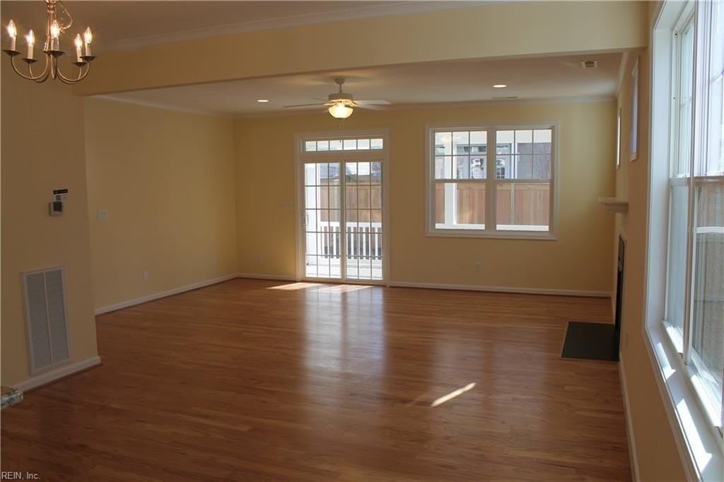 418 25th St - Photo 6 of 27