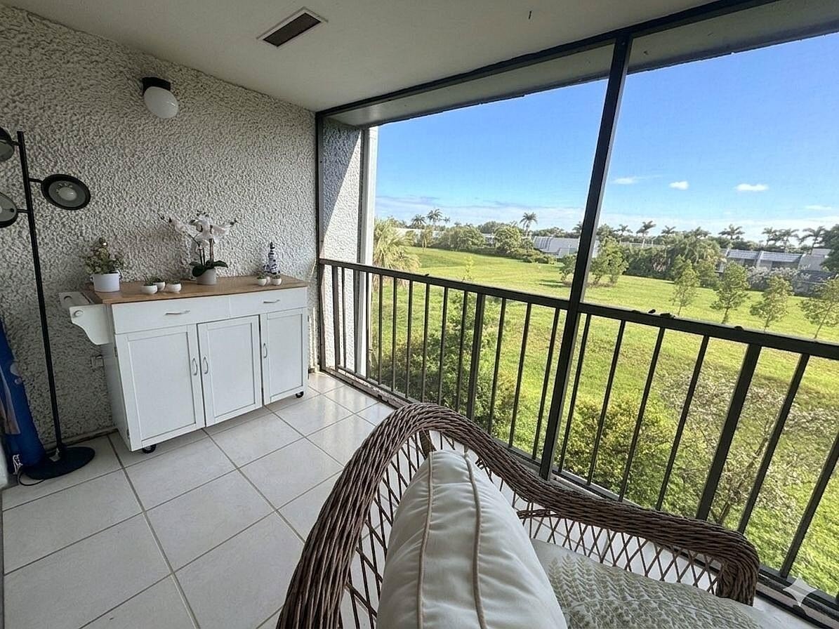 4284 Deste Ct #304 - Photo 3 of 30