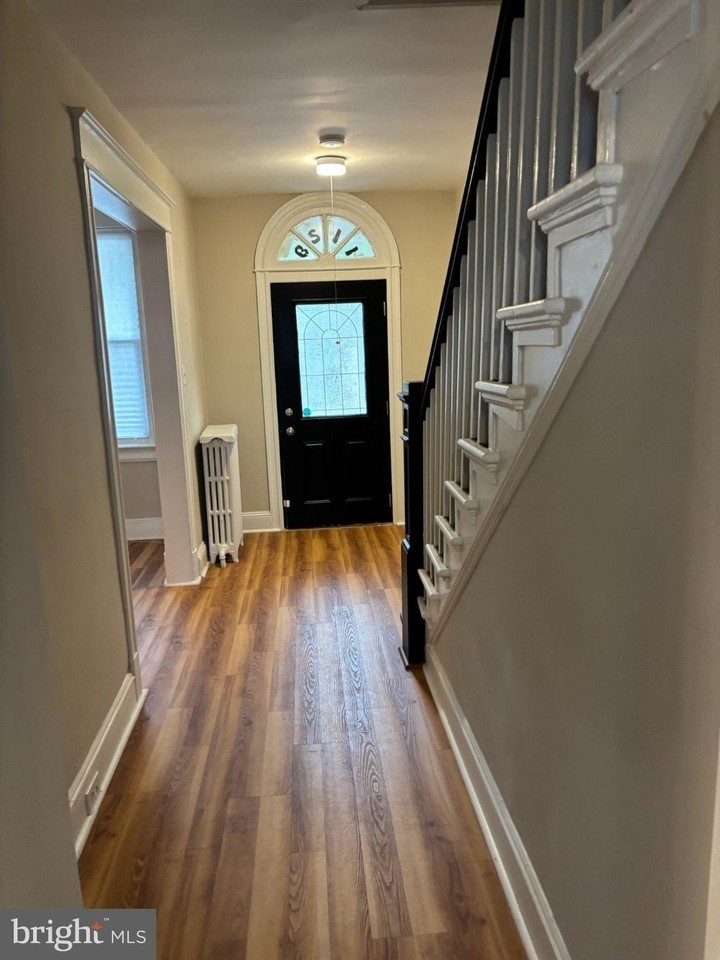 1129 7th St Ne - Photo 2 of 31